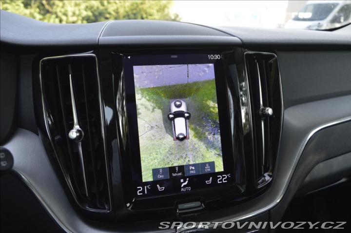 Volvo Ostatní modely XC60 2,0 T8 Twin Engine AWD Au 2020