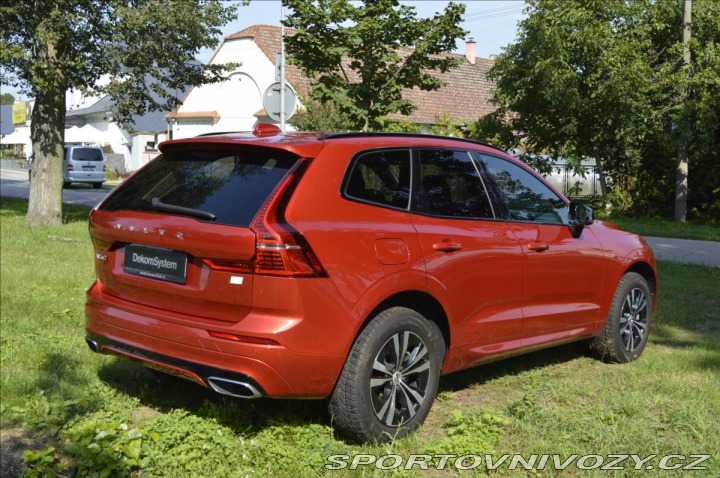 Volvo Ostatní modely XC60 2,0 T8 Twin Engine AWD Au 2020