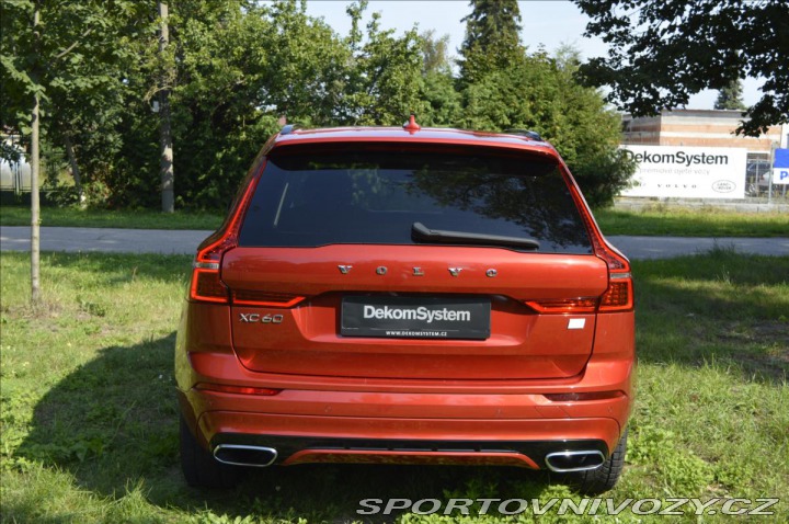 Volvo Ostatní modely XC60 2,0 T8 Twin Engine AWD Au 2020