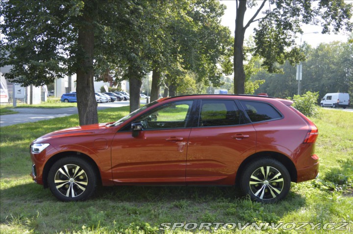 Volvo Ostatní modely XC60 2,0 T8 Twin Engine AWD Au 2020