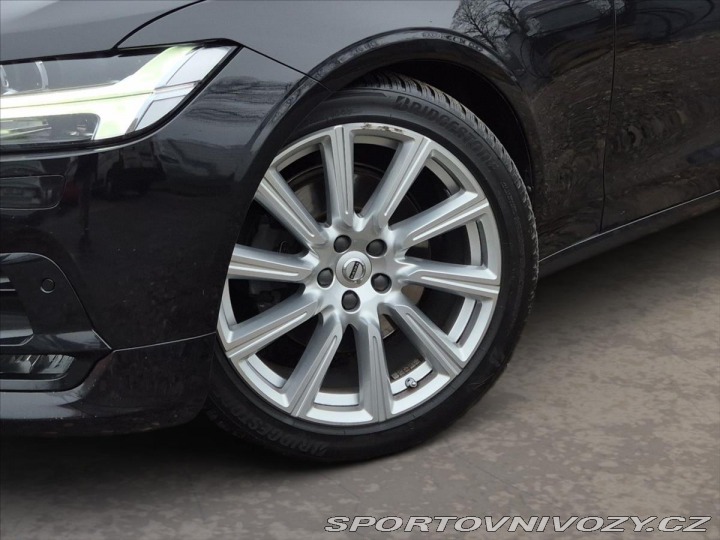 Volvo V90 2,0 D5 AWD R-Design Auto 2017