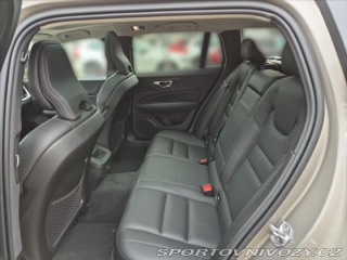 Volvo V60 2,0 B5 AWD Cross Country 2021