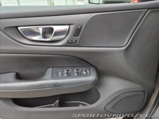 Volvo V60 2,0 B5 AWD Cross Country 2021