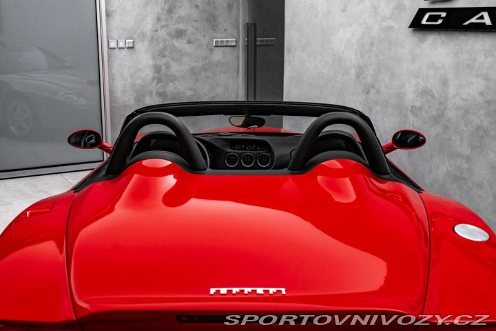 Ferrari 550 550 Barchetta limited 2001