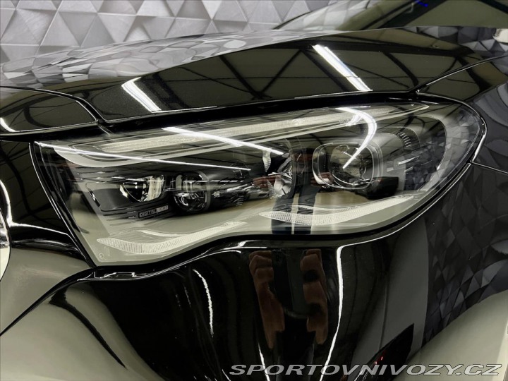 Mercedes-Benz E 300de 4MATIC AMG , NEZÁVI 2023