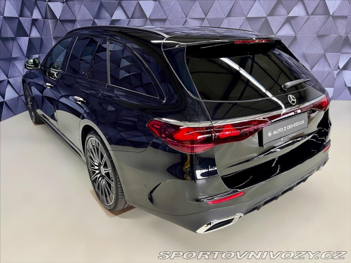 Mercedes-Benz E 220d 4M AMG, PANO,HYPER, 2025