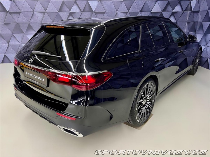 Mercedes-Benz E 220d 4M AMG, PANO,HYPER, 2025