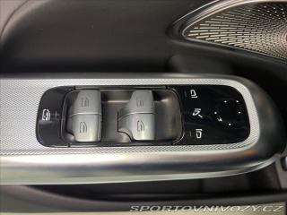 Mercedes-Benz E 220d 4M AMG, PANO,HYPER, 2025