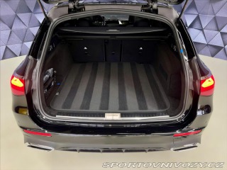 Mercedes-Benz E 220d 4M AMG, PANO,HYPER, 2025