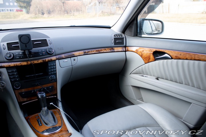 Mercedes-Benz E 280 Elegance A/T 4-matic 2006
