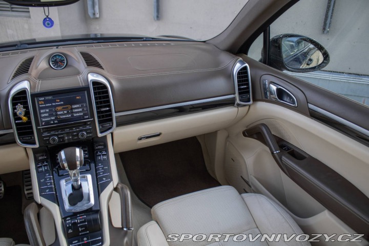 Porsche Cayenne S, 281kW, A8, Diesel Tip 2013