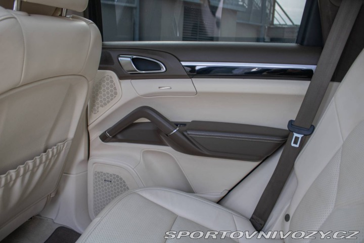 Porsche Cayenne S, 281kW, A8, Diesel Tip 2013