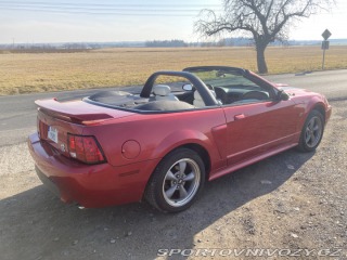 Ford Mustang GT Convertible V8 2002