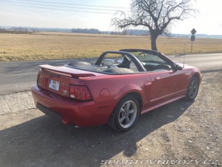 Ford Mustang GT Convertible V8 2002