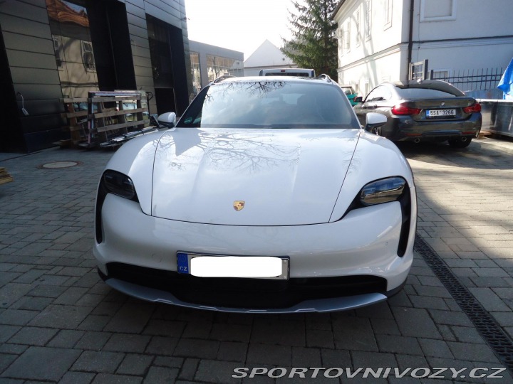 Porsche Taycan 4 Cross Turismo 2022