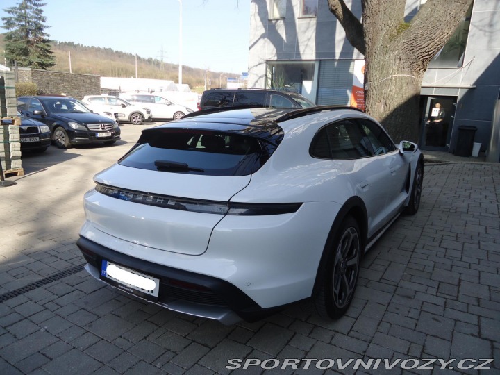 Porsche Taycan 4 Cross Turismo 2022