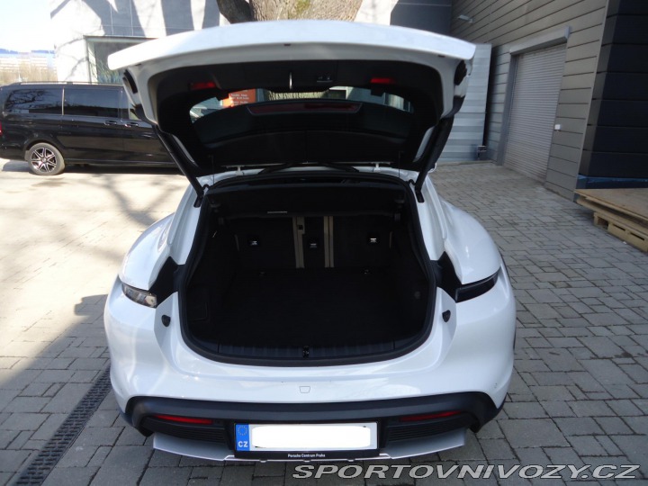 Porsche Taycan 4 Cross Turismo 2022