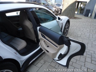 Porsche Taycan 4 Cross Turismo 2022