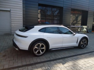 Porsche Taycan 4 Cross Turismo 2022
