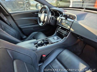 Jaguar XE 2,0 20d 180k R-SPORT AUTO 2015