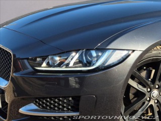 Jaguar XE 2,0 20d 180k R-SPORT AUTO 2015