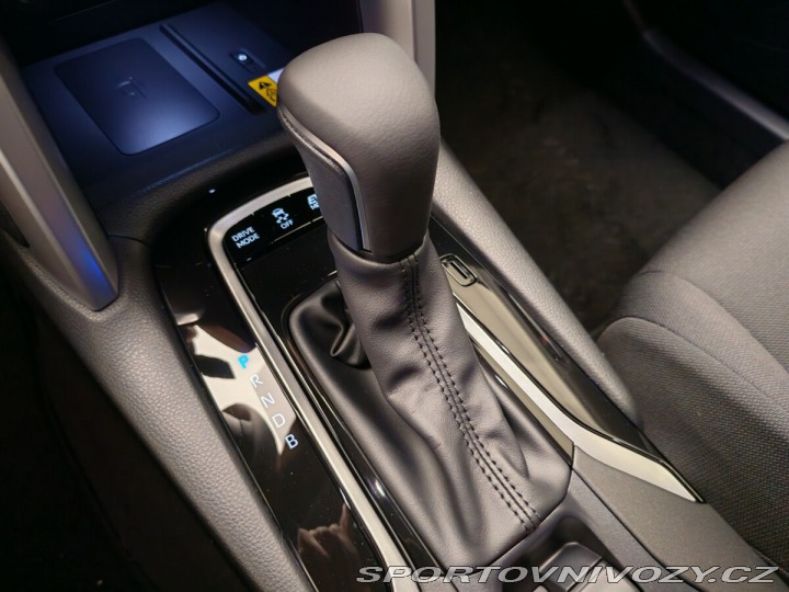 Toyota Corolla 2,0 Hybrid CVT Executive 2024