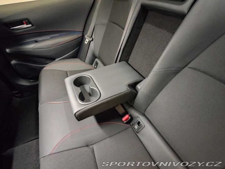 Toyota Corolla 2,0 Hybrid CVT GR SPORT D 2024