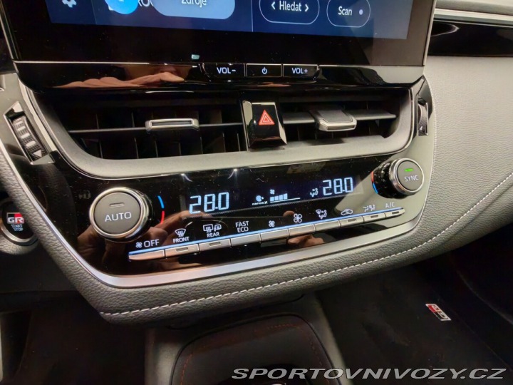 Toyota Corolla 2,0 Hybrid CVT GR SPORT D 2024