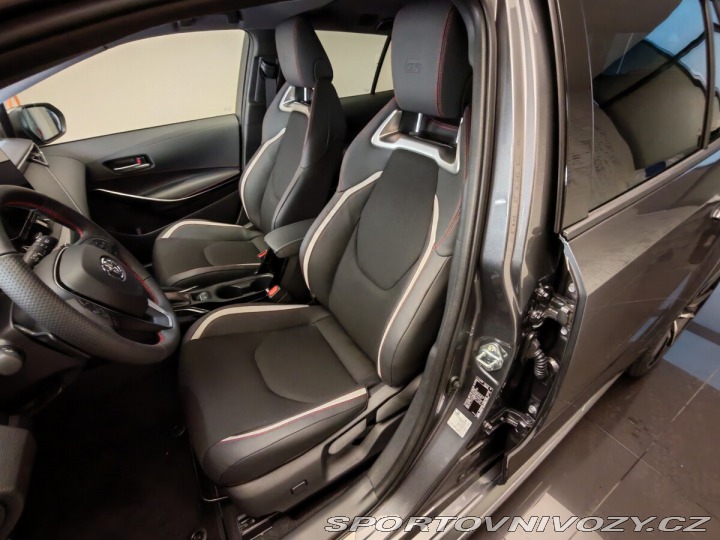 Toyota Corolla 2,0 Hybrid CVT GR SPORT D 2024