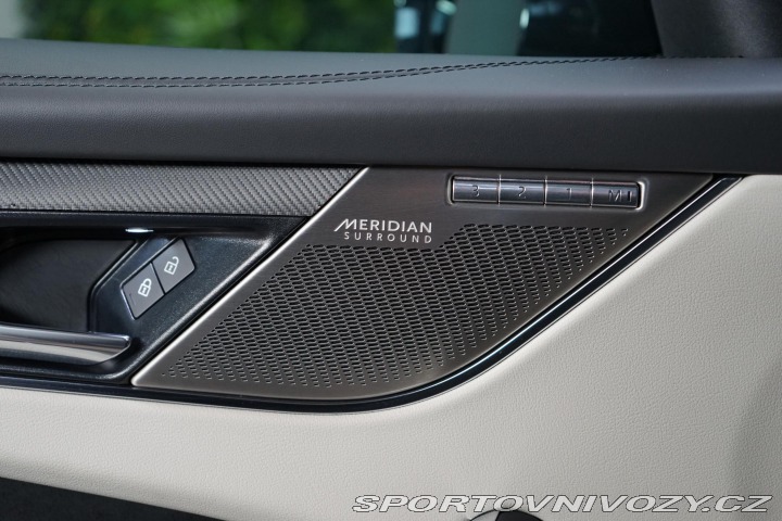Jaguar F-Pace SVR 5.0 V8 Sport-Seats Zá 2022