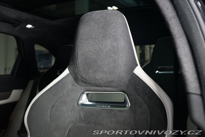 Jaguar F-Pace SVR 5.0 V8 Sport-Seats Zá 2022