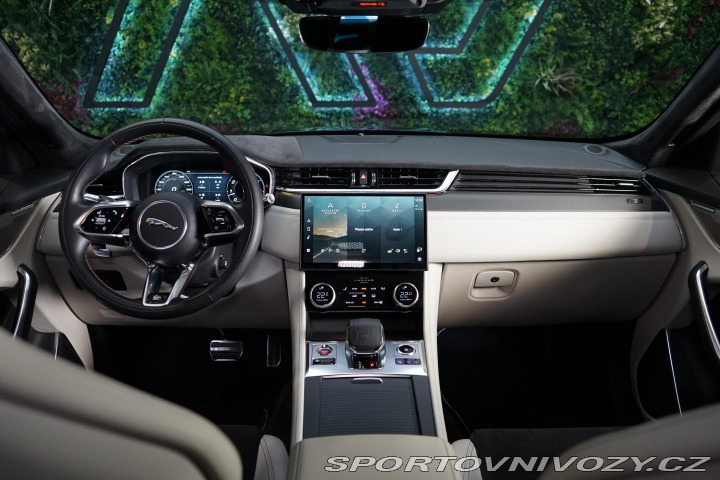 Jaguar F-Pace SVR 5.0 V8 Sport-Seats Zá 2022