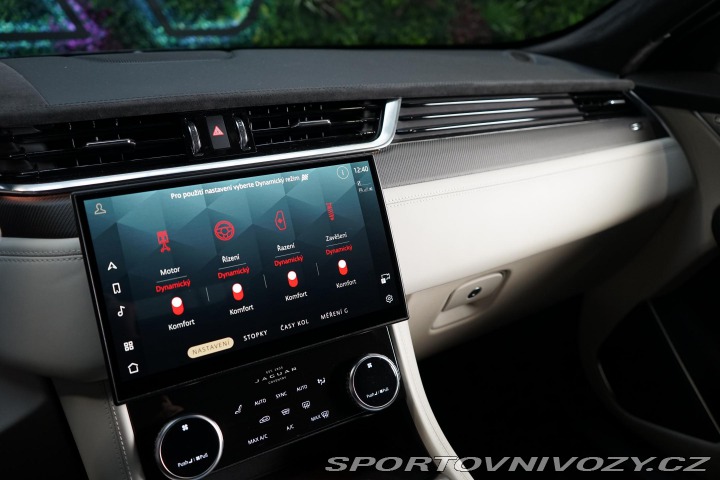 Jaguar F-Pace SVR 5.0 V8 Sport-Seats Zá 2022