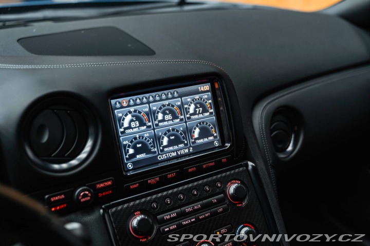 Nissan GT-R Black Edition 2012