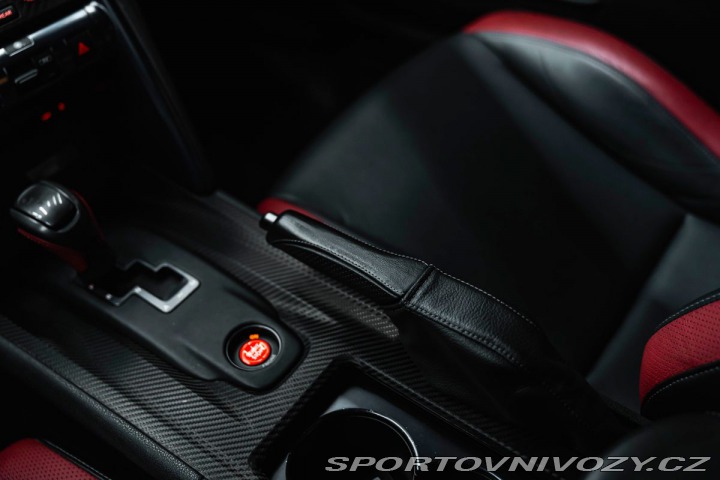 Nissan GT-R Black Edition 2012