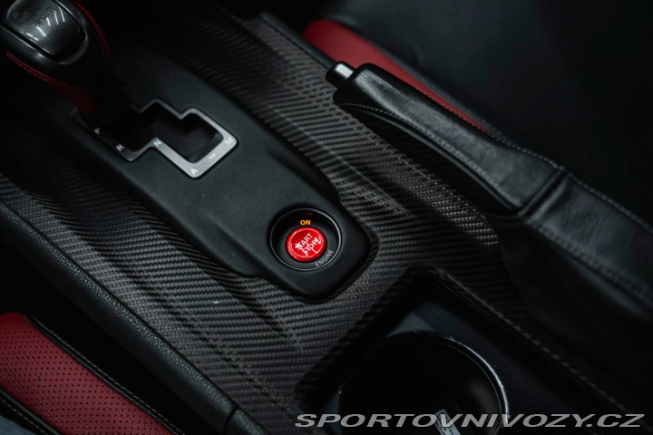 Nissan GT-R Black Edition 2012