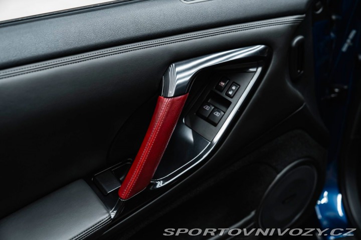 Nissan GT-R Black Edition 2012