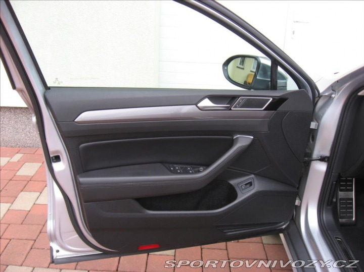 Volkswagen Ostatní modely Passat 2,0 TDI 190PS Alltrack D 2018