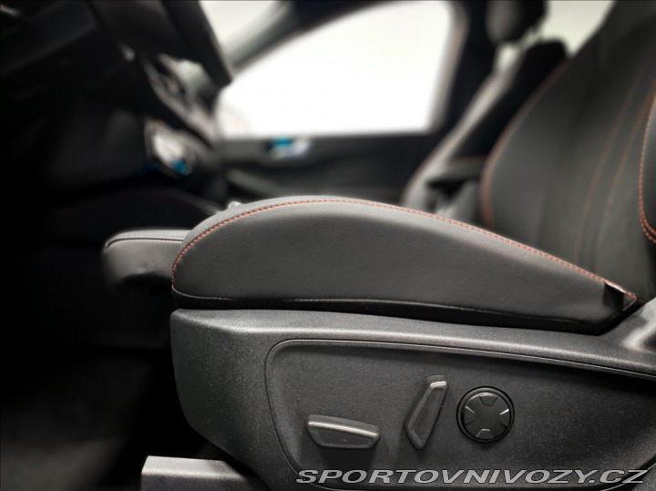 Ford Ostatní modely Kuga 2.5 Duratec HEV ST- Line 2025