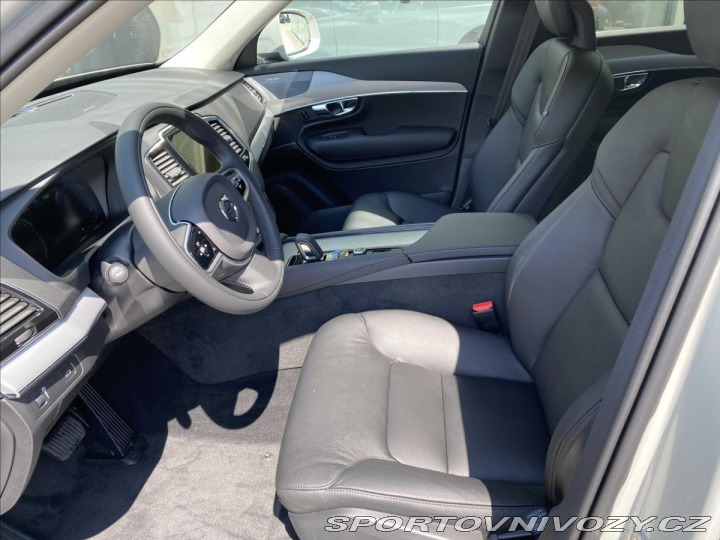 Volvo Ostatní modely XC90 2,0 B5 AWD Momentum Pro 6 2020