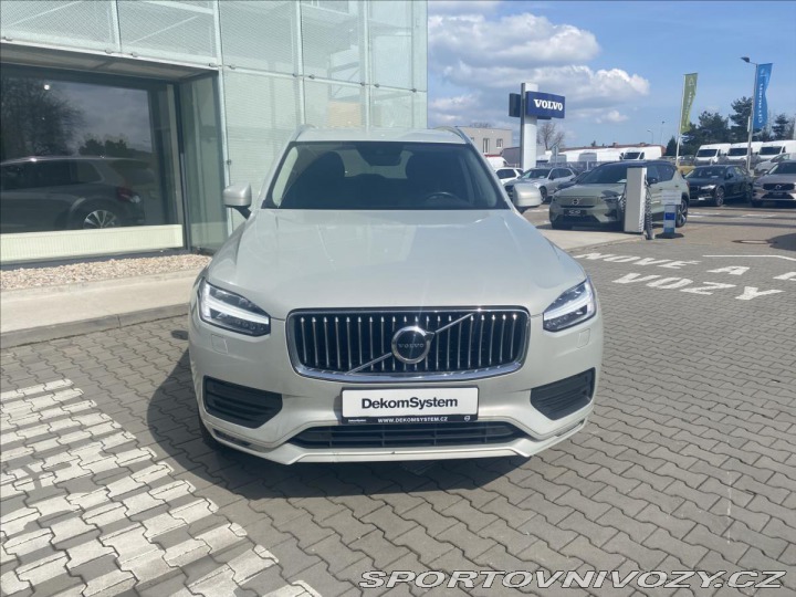 Volvo Ostatní modely XC90 2,0 B5 AWD Momentum Pro 6 2020