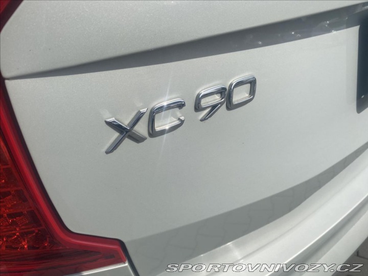 Volvo Ostatní modely XC90 2,0 B5 AWD Momentum Pro 6 2020
