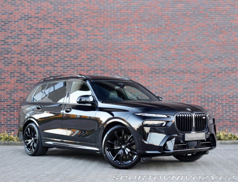 BMW X7 M60i xDrive *SkyLounge*Ť