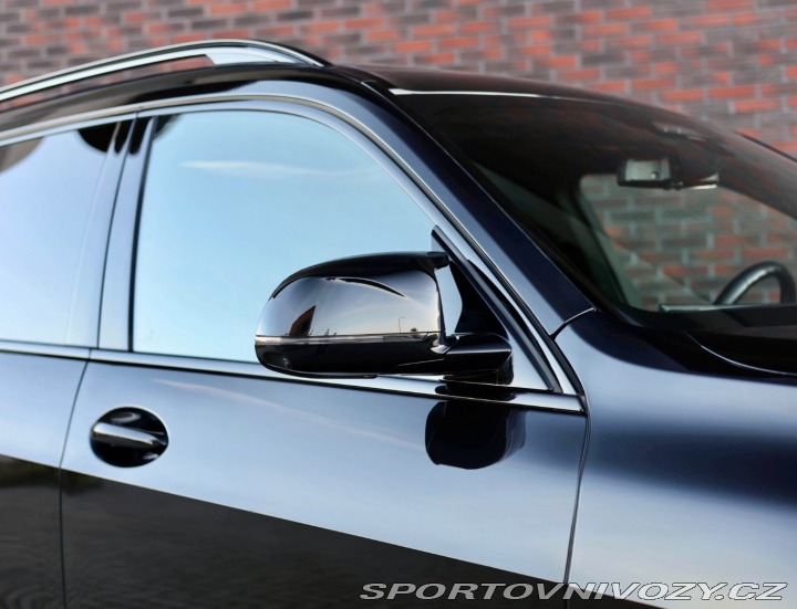 BMW X7 M60i xDrive *SkyLounge*Ť 2023