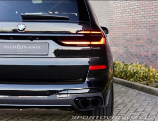 BMW X7 M60i xDrive *SkyLounge*Ť 2023