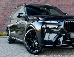 BMW X7 M60i xDrive *SkyLounge*Ť 2023
