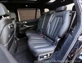 BMW X7 M60i xDrive *SkyLounge*Ť 2023