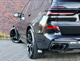 BMW X7 M60i xDrive *SkyLounge*Ť 2023