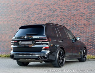 BMW X7 M60i xDrive *SkyLounge*Ť 2023