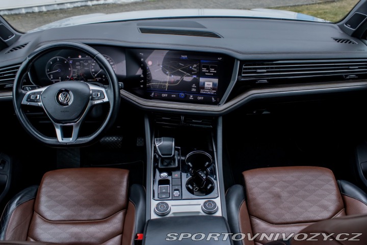 Volkswagen Ostatní modely Touareg 3.0 V6 TDI SCR 286k R-Li 2018